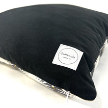 Load image into Gallery viewer, Black swan pillow cover
