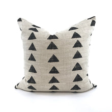 Load image into Gallery viewer, Tribal pillow cover
