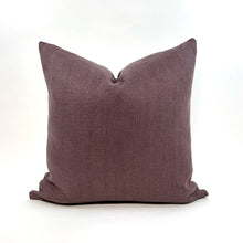 Load image into Gallery viewer, Dusty plum purple linen pillow cover
